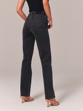 A&F Curve Love Ultra High Rise 90s Straight Jean
